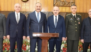 Milli Güvenlik Kurulu Genel Sekreteri Seyfullah Hacımüftüoğlu Vali Karadeniz’i Ziyaret Etti