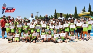 Yüzme Kursu’nda İlk Belgeler Alındı !